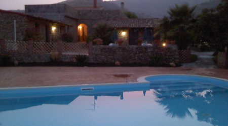 3 Notti in Casa Vacanze a Calatabiano